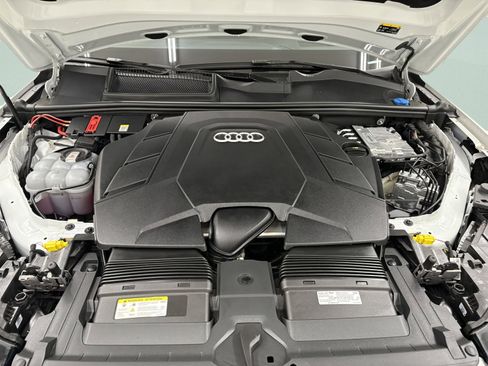 Used 2025 Audi Q7 3.0T Prestige image 7