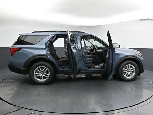 New 2026 Ford Explorer Active image 38