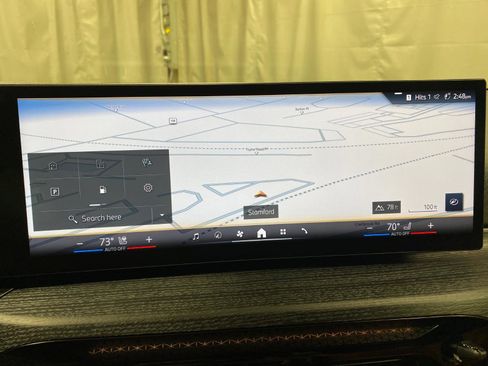 Certified 2025 BMW 330i xDrive Sedan w/ Convenience Package image 10