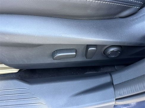 Certified 2023 Subaru Outback Limited image 12