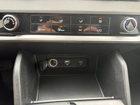 Used 2023 Kia Sportage LX FWD image 27