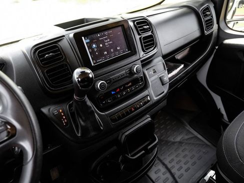 Used 2023 RAM ProMaster 2500 image 21