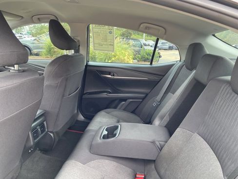 Used 2025 Toyota Camry LE FWD image 12