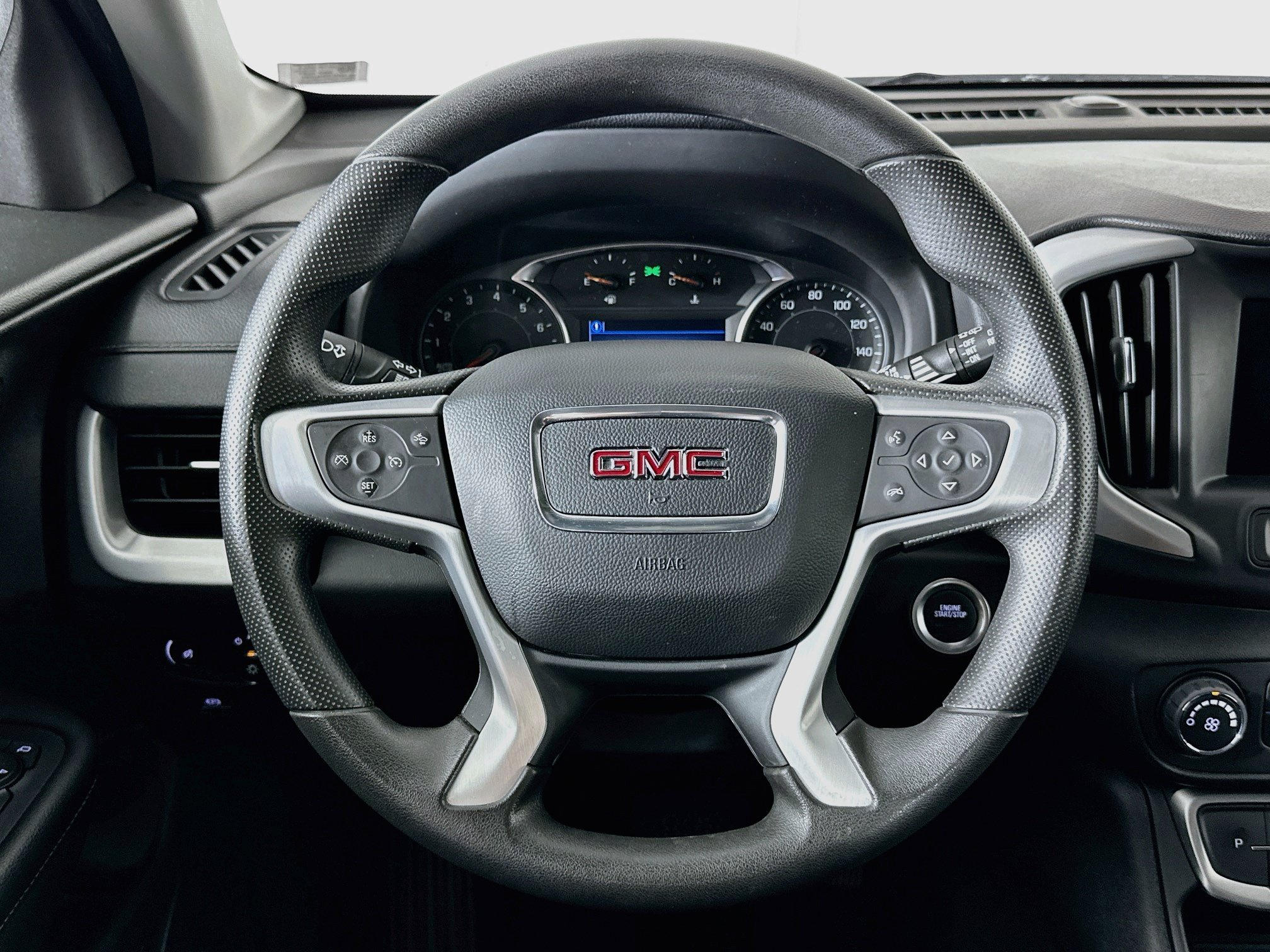 Used 2024 GMC Terrain SLE AWD/4WD image 16