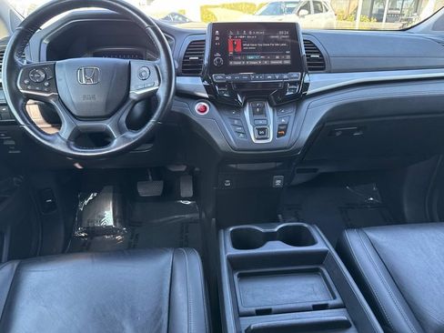 Used 2023 Honda Odyssey EX-L image 16