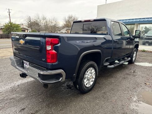 Used 2023 Chevrolet Silverado 2500 LT w/ Convenience Package image 5