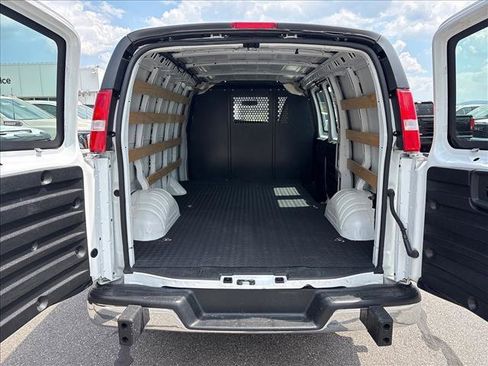 Certified 2024 GMC Savana 2500 w/ Driver Convenience Package RWD image 22