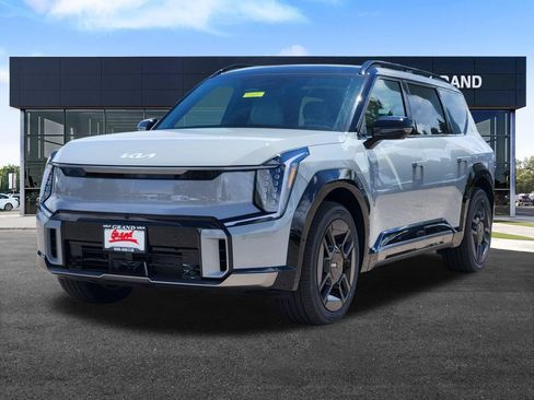 New 2026 Kia EV9 GT-Line AWD/4WD image 4