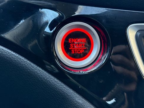 Used 2016 Honda Pilot Touring image 35