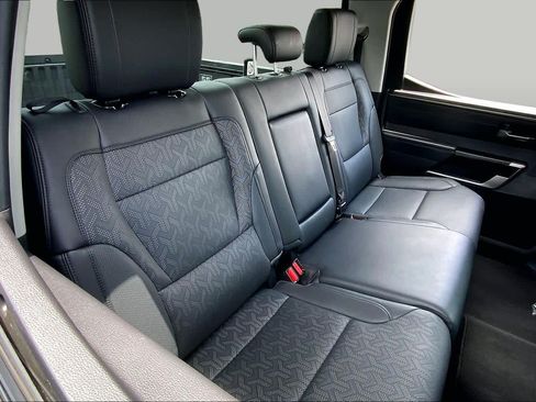 Used 2024 Toyota Tundra Limited AWD/4WD image 20