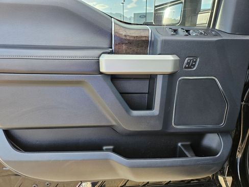 Used 2022 Ford F250 Lariat w/ Tremor Off-Road Package AWD/4WD image 14