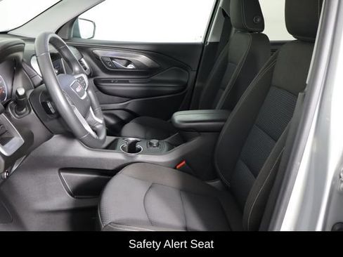Used 2022 GMC Terrain SLE FWD image 13