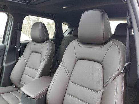 New 2025 MAZDA CX-5 Signature image 13