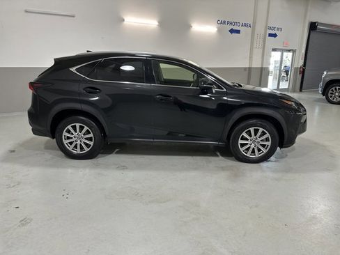 Used 2019 Lexus NX 300 FWD image 10
