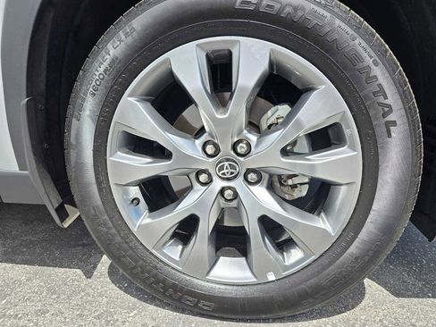 Used 2024 Toyota Grand Highlander FWD image 9