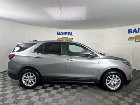 Used 2023 Chevrolet Equinox LT image 6
