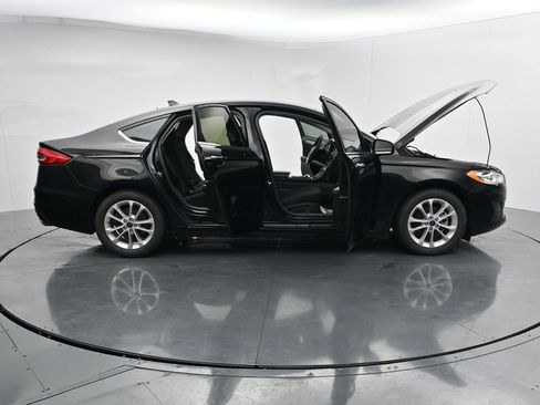 Used 2020 Ford Fusion SE FWD image 41