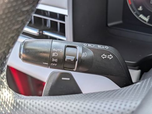 Used 2023 Mitsubishi Outlander SEL FWD image 32