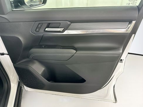 Used 2026 GMC Terrain Elevation FWD image 32