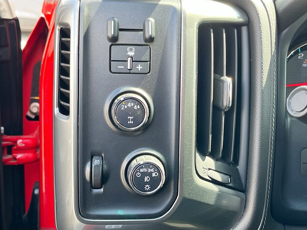 Used 2019 Chevrolet Silverado 2500 LTZ w/ Duramax Plus Package AWD/4WD image 10