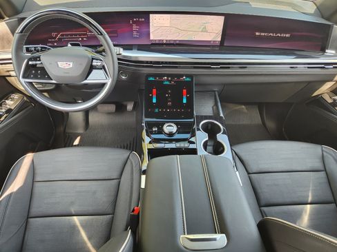 Used 2026 Cadillac Escalade ESV Sport w/ Touring Package AWD/4WD image 10