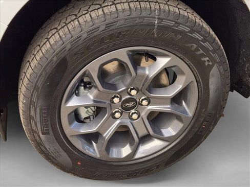 New 2025 Ford Maverick XLT w/ XLT Luxury Package image 10