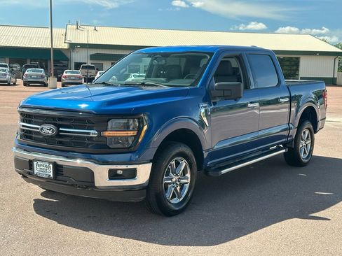 Used 2024 Ford F150 XLT AWD/4WD image 4