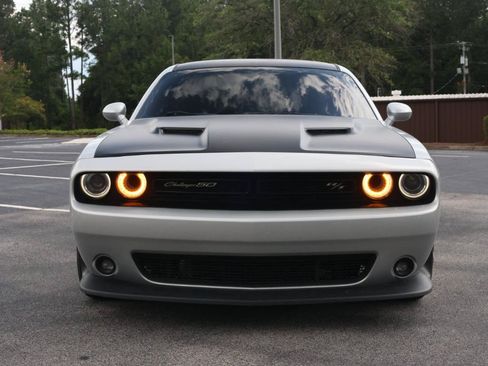 Used 2020 Dodge Challenger R/T RWD image 8