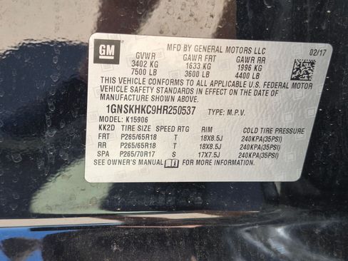 Used 2017 Chevrolet Suburban LT w/ Luxury Package AWD/4WD image 30
