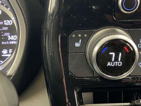 Certified 2022 Toyota Highlander XLE image 26