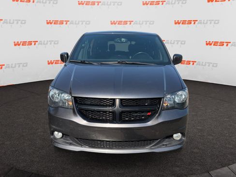 Used 2018 Dodge Grand Caravan SE FWD image 8