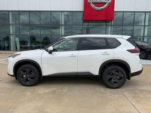 New 2026 Nissan Rogue SV FWD image 2