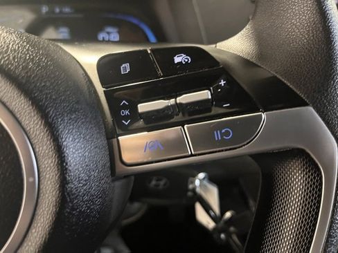 Used 2024 Hyundai Elantra SE image 26