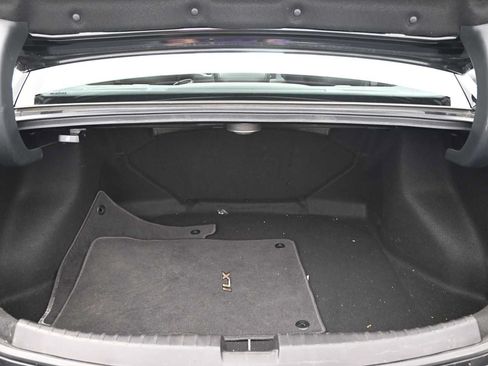 Used 2018 Acura ILX FWD image 19