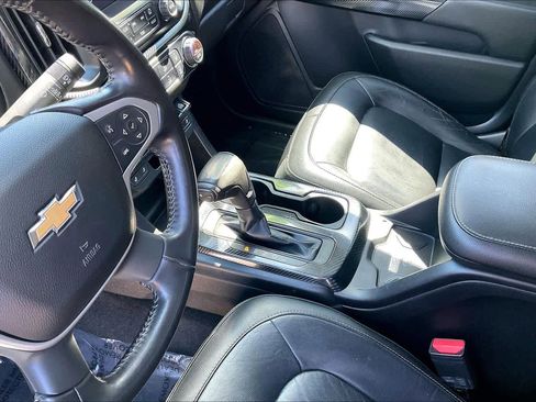 Used 2018 Chevrolet Colorado ZR2 w/ ZR2 Midnight Special Edition image 17