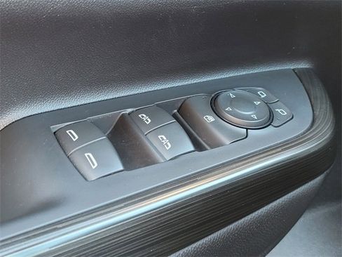 Used 2023 GMC Acadia SLT image 34