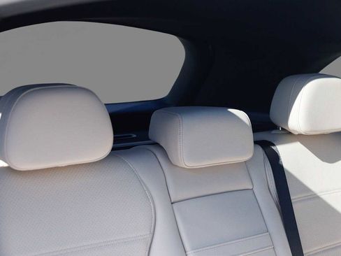 Used 2026 Mercedes-Benz GLC 300 GLC 300 image 12