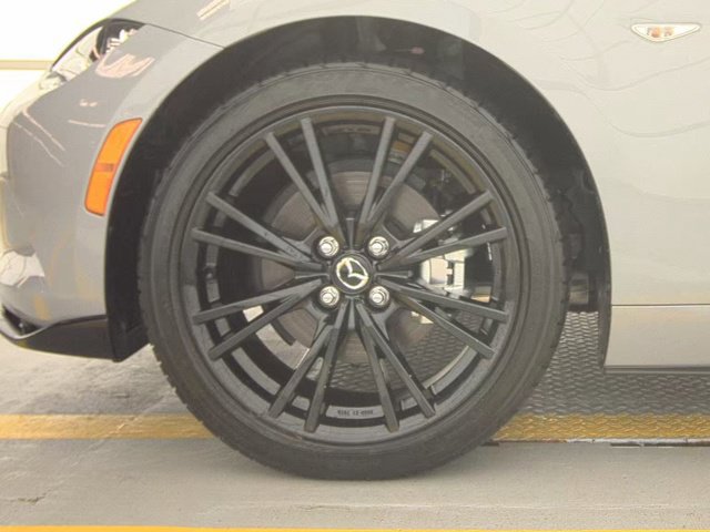 Used 2025 MAZDA MX-5 Miata Club RWD image 3