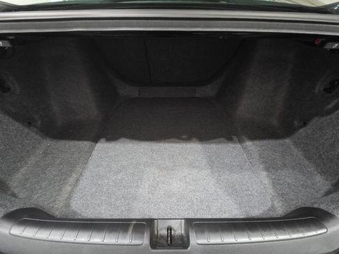 Used 2018 Honda Accord EX image 21