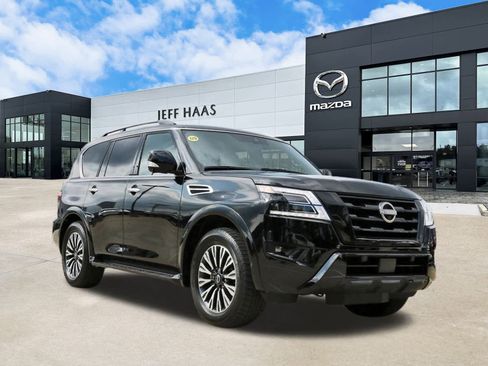 Used 2024 Nissan Armada SL w/ Midnight Edition Package image 4