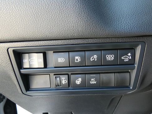 Used 2025 Toyota Tundra Limited image 84