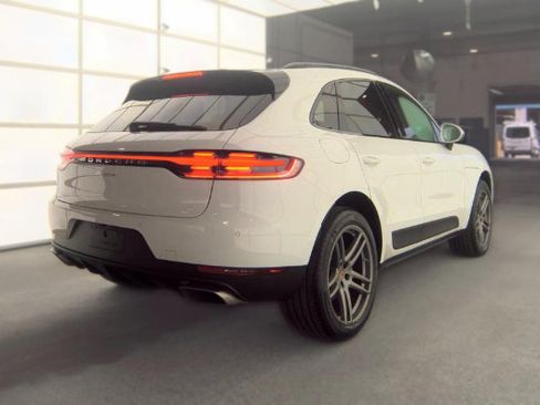 Used 2021 Porsche Macan AWD/4WD image 2