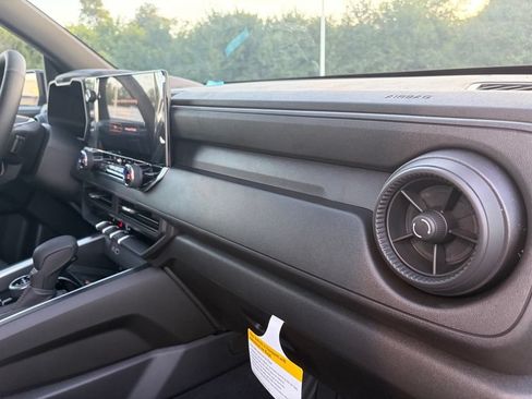 New 2026 Chevrolet Colorado Trail Boss AWD/4WD image 19