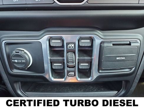 Used 2023 Jeep Wrangler Willys image 22