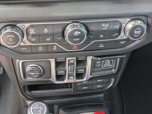 New 2026 Jeep Gladiator Sport AWD/4WD image 18