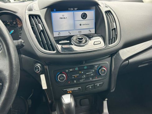 Used 2017 Ford Escape Titanium FWD image 4
