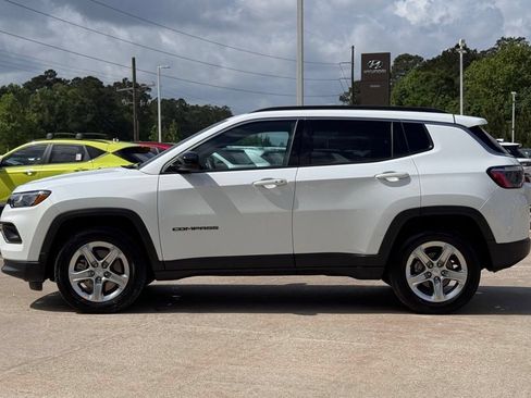 Used 2024 Jeep Compass Latitude AWD/4WD image 10
