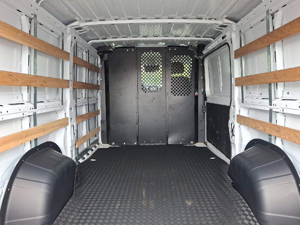 Used 2025 RAM ProMaster 2500 w/ U-Haul Equipment Group FWD image 28