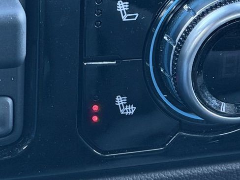 Used 2025 GMC Sierra 1500 SLT image 24