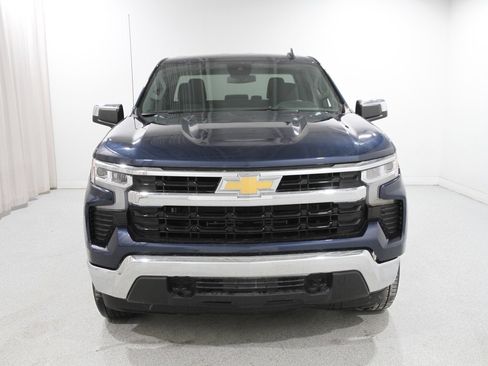 Certified 2022 Chevrolet Silverado 1500 LT image 2